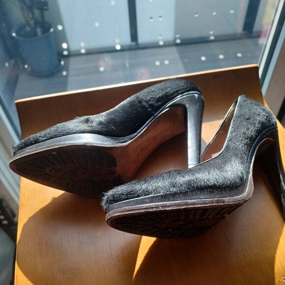 Ugg Collection Heels 7 - Picture 3 of 5